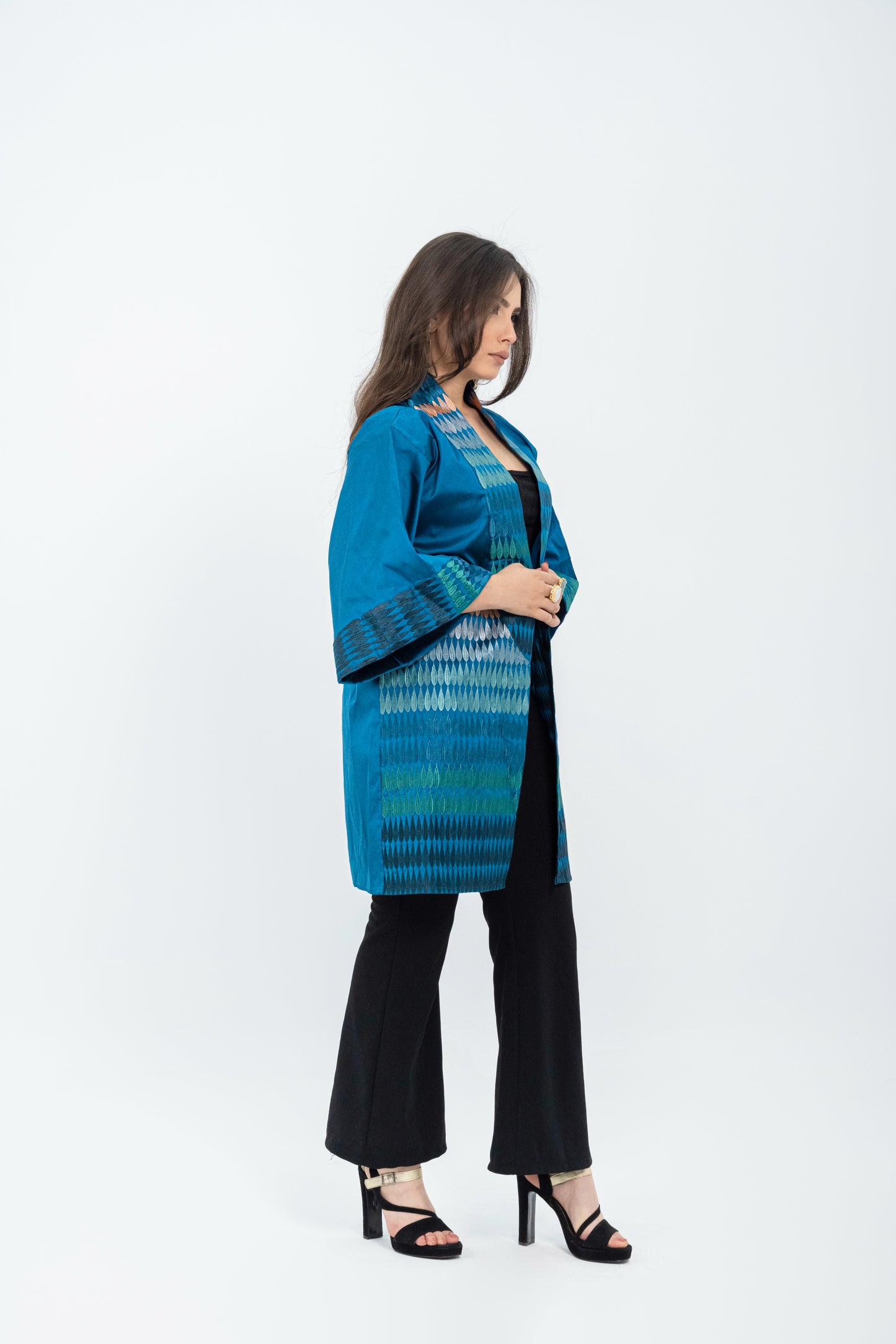 MIRAGE - Blue Short Embroidered Cardigan