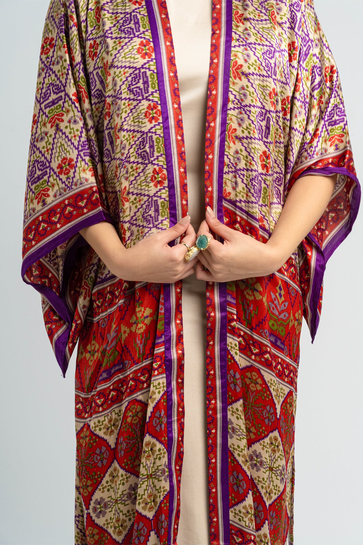 تاراز - كيمونو أرجواني حريري طويل