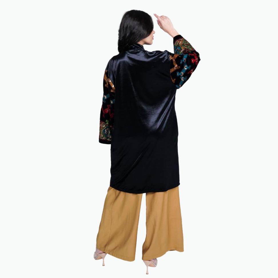 LAHAN - Short Embroidered Velvet Abaya