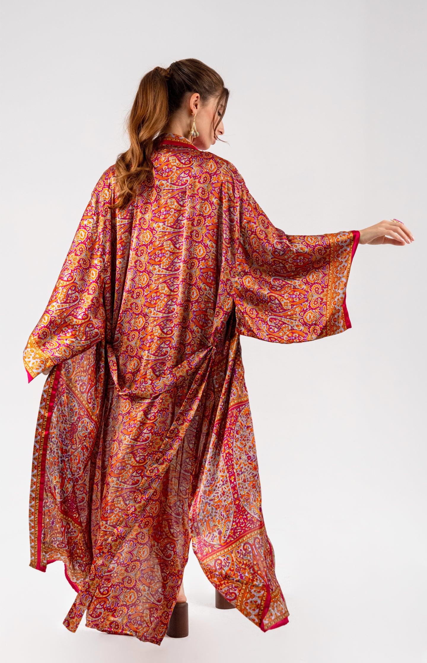 Samarkand - Long Silky Pink Kimono